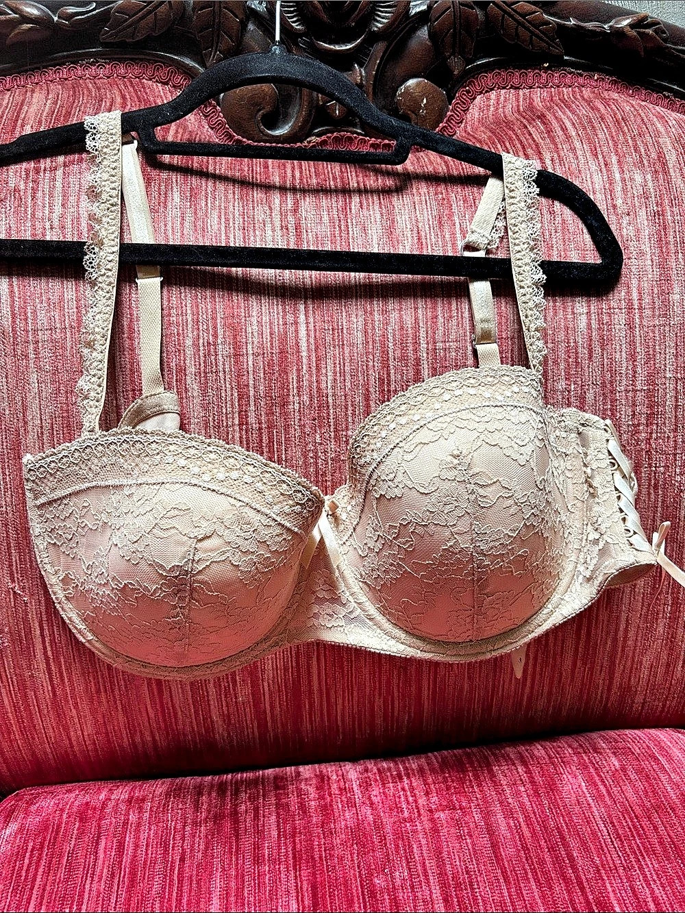 Adore Me Lace Underwire Bra 36DDD in Beige